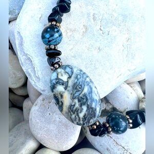 Gorgeous Agate Stone Necklace with Snowflake Obsidian Beads and Black Onyx Chips